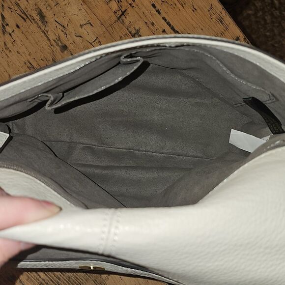 VINCE CAMUTO Plum White Pebbled Leather Shoulder Bag NWOT - Picture 7 of 11